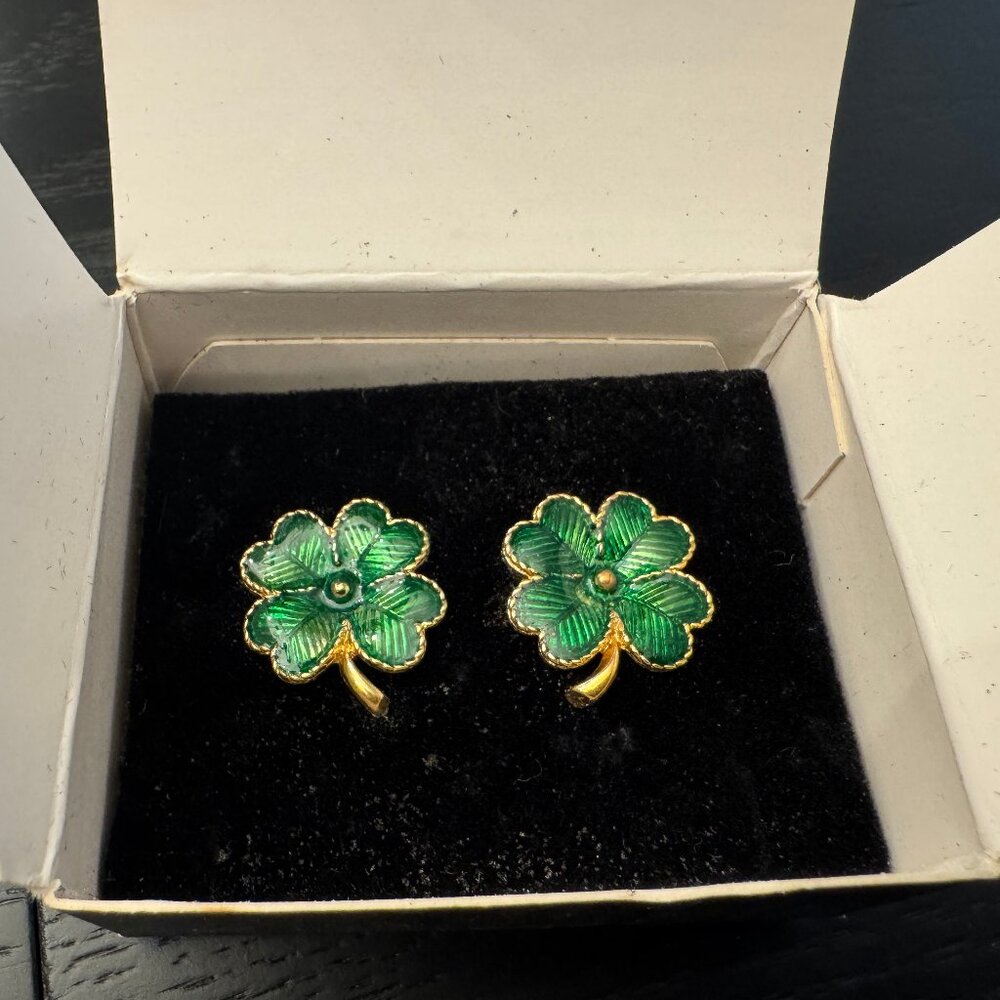Avon Lucky Clover Pierced Earrings NIB 1992